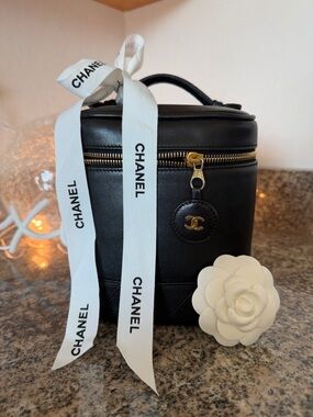 CHANEL Bicolore Vanity Bag - Makeup Case